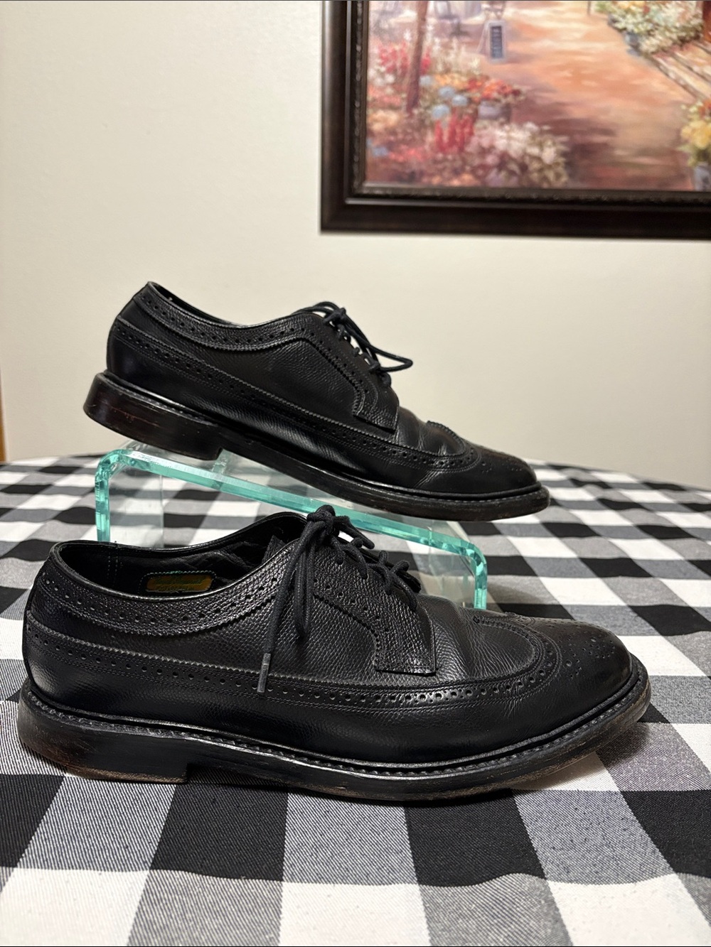 Florsheim Royal Imperial Black Leather Wing Tip Shoes V Cleat Men's Size 9.5
